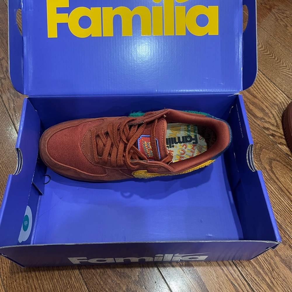 Nike Men's Sneakers - Red and Green